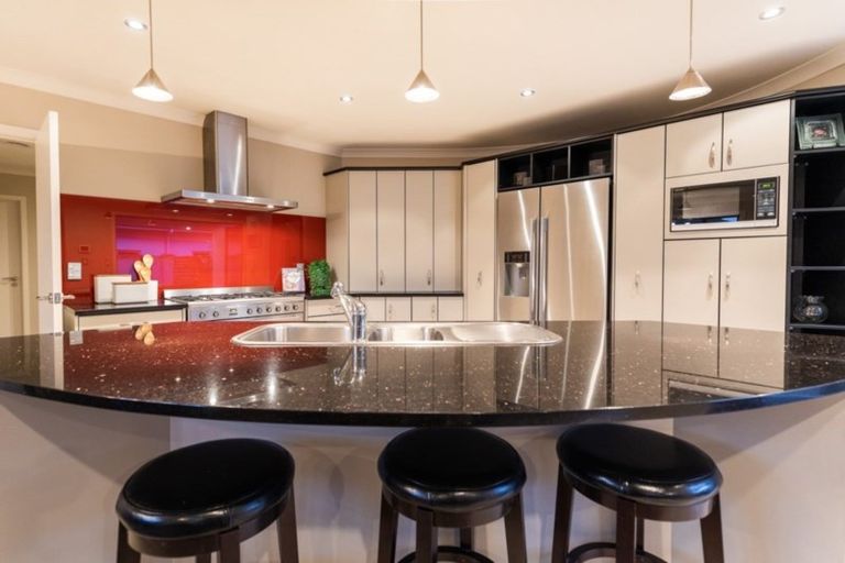 Photo of property in 10 Woodridge Drive, Flagstaff, Hamilton, 3210