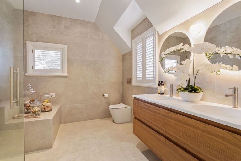 Photo of property in 55 Innes Road, St Albans, Christchurch, 8052