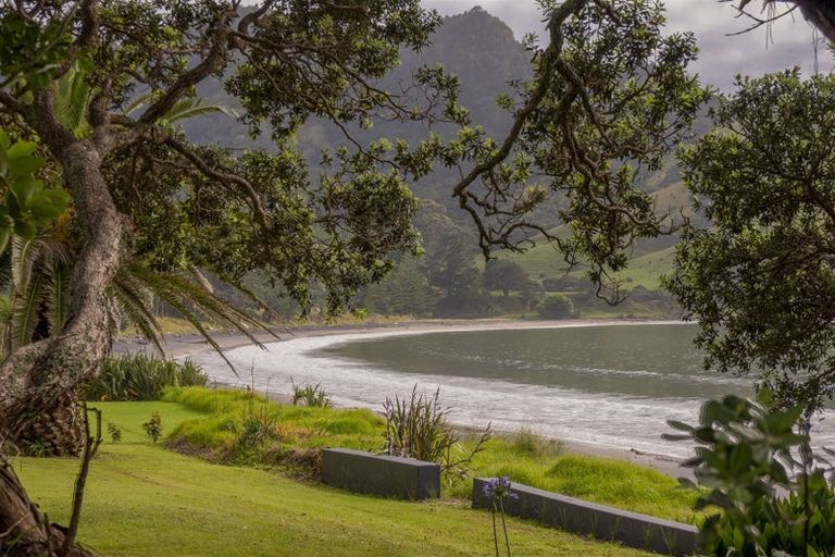 Photo of property in 92 Wharekaho Sh25 Road, Wharekaho, Whitianga, 3592