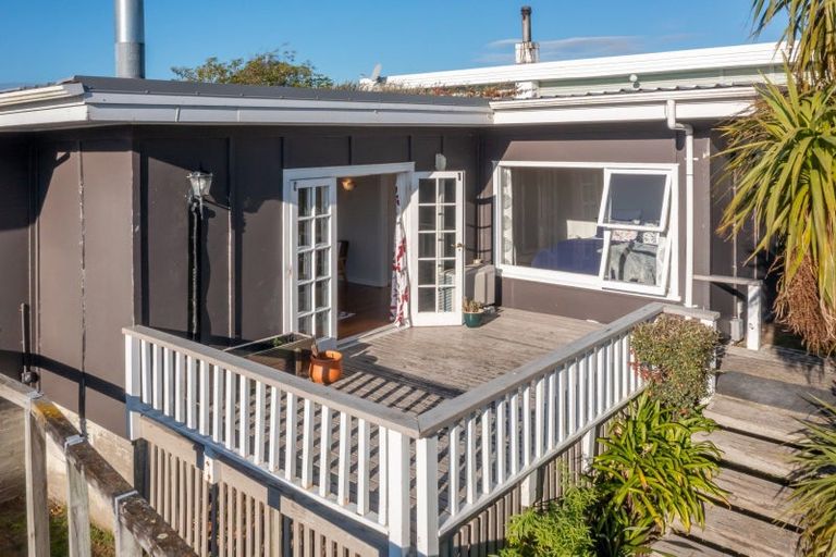Photo of property in 6 Rewa Road, Raumati Beach, Paraparaumu, 5032