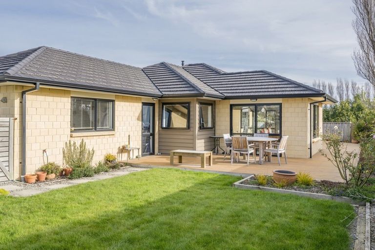 Photo of property in 8 Moy Place, Otaki, 5512