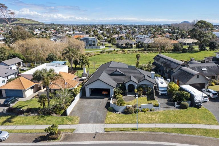 Photo of property in 42 Sovereign Drive, Papamoa Beach, Papamoa, 3118