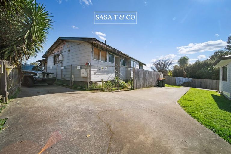 Photo of property in 90 Chelburn Crescent, Mangere East, Auckland, 2024