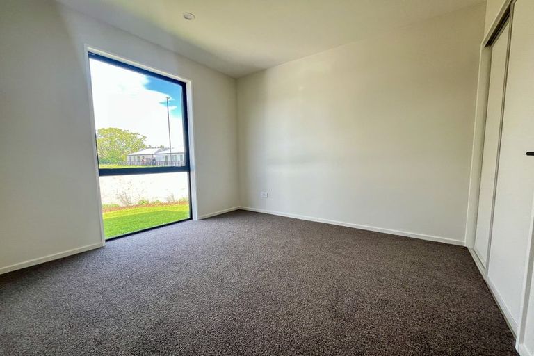 Photo of property in 1 Comer Street, Halswell, Christchurch, 8025