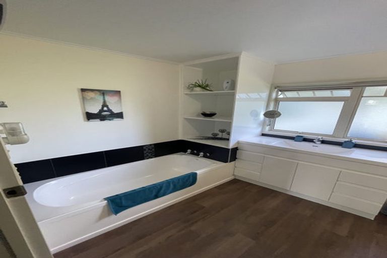 Photo of property in 206 Thornton Road, Cambridge, 3434