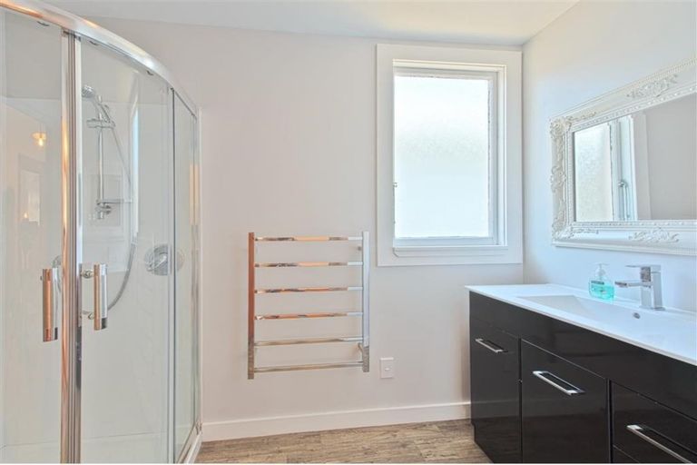 Photo of property in 43 Latham Street, Napier South, Napier, 4110