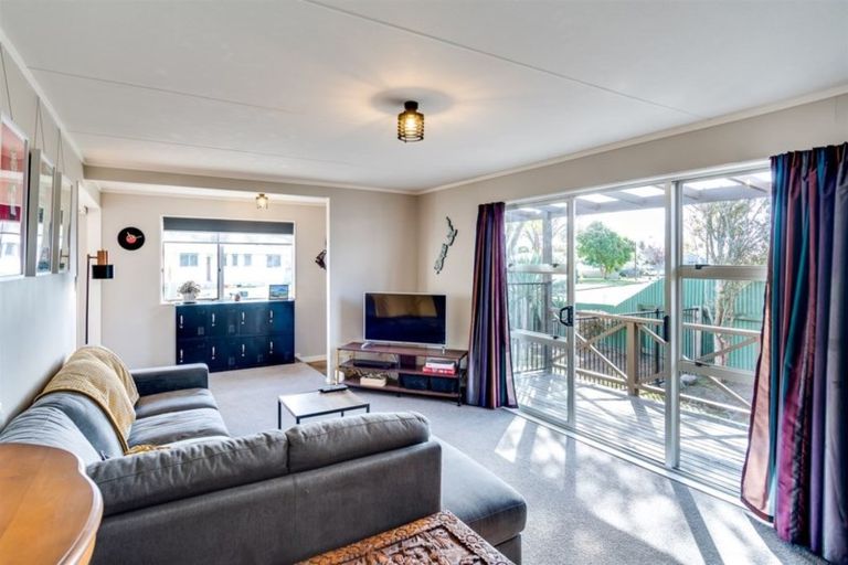 Photo of property in 31 Gilmour Place, Taradale, Napier, 4112