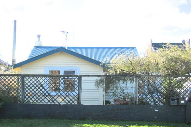 Photo of property in 30 Miro Street, Eastbourne, Lower Hutt, 5013