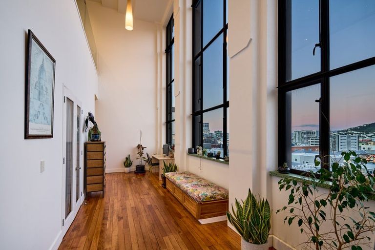 Photo of property in Augusta Apartments, 27/254 Willis Street, Te Aro, Wellington, 6011