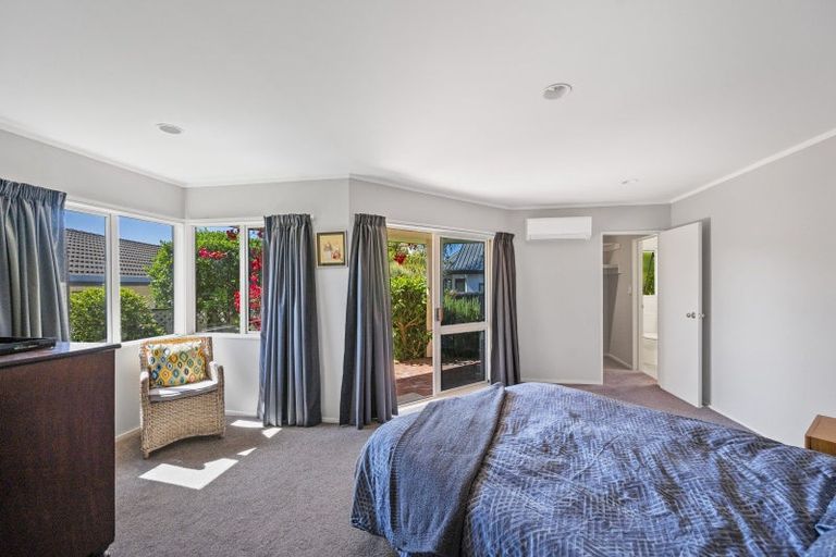 Photo of property in 17 Kingsgate Avenue, Havelock North, 4130