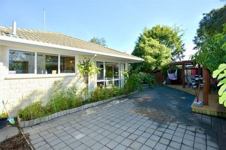 Photo of property in 2/26a Wittys Road, Avonhead, Christchurch, 8042