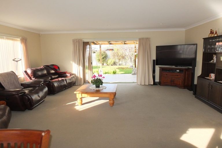 Photo of property in 6 Teppett Place, Foxton Beach, Foxton, 4815