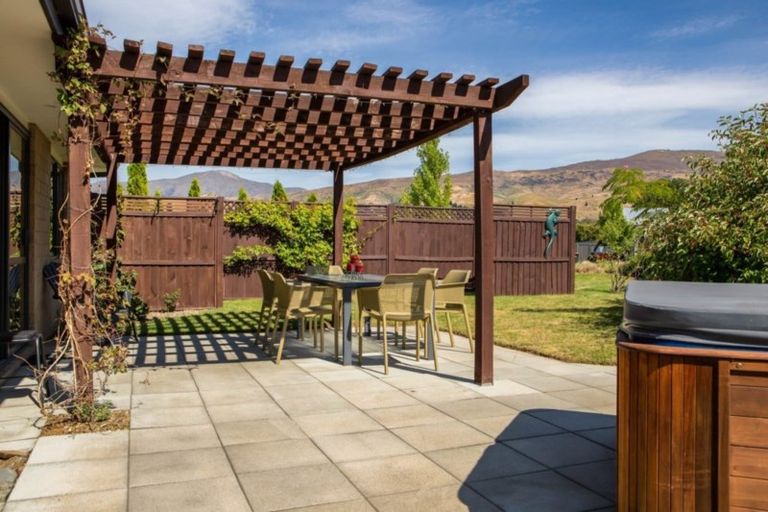 Photo of property in 4 Amber Close, Cromwell, 9310