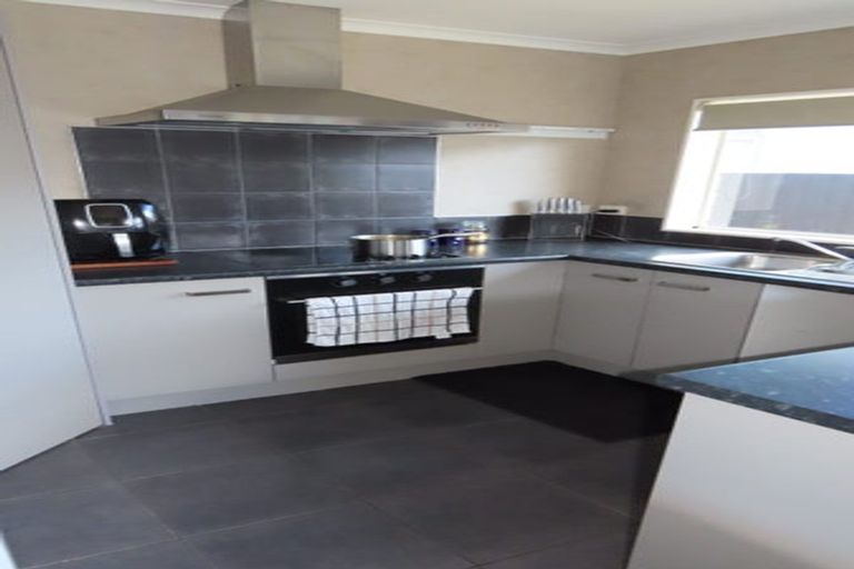 Photo of property in 19 Kelvin Road, Papakura, 2110