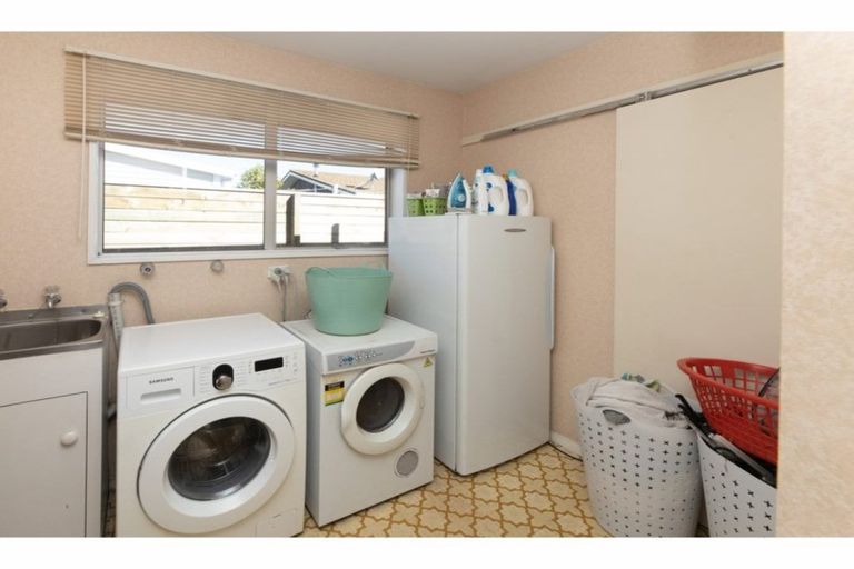 Photo of property in 2 Will Place, Rangiora, 7400