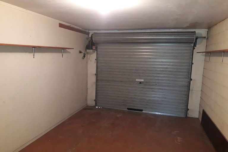 Photo of property in 2/67 Centreway Road, Orewa, 0931