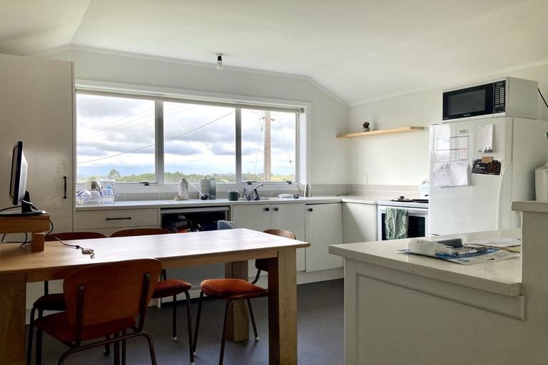 Photo of property in 69 Puke Road, Kumeu, 0891