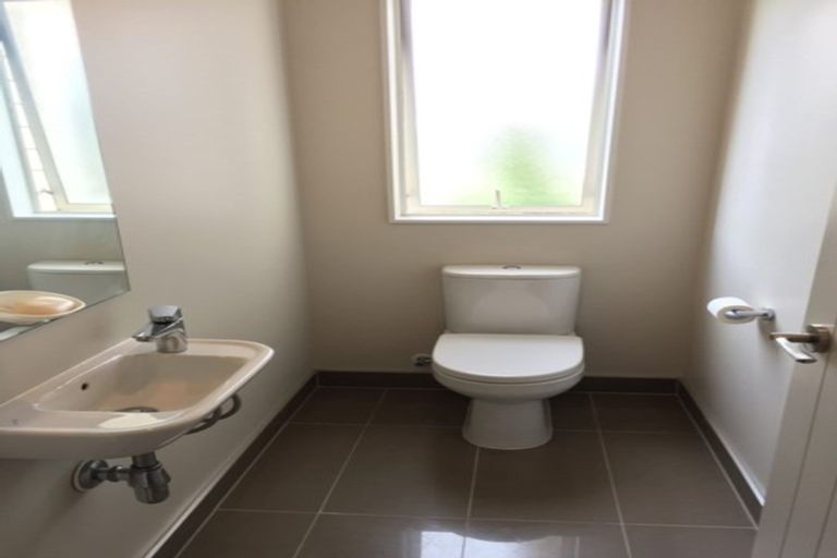 Photo of property in 10 Travis View Drive, Fairview Heights, Auckland, 0632