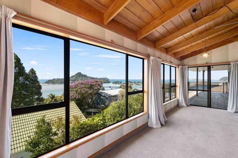 Photo of property in 8 Tairua Heights, Tairua, 3508