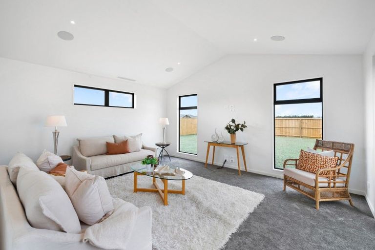 Photo of property in 49 Kingsdowne Drive, West Melton, 7618