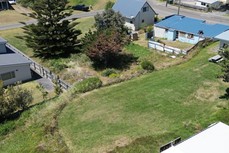 Photo of property in 7 Ocean Beach Street, Foxton Beach, Foxton, 4815