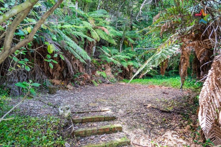 Photo of property in 76 Raukawa Street, Stokes Valley, Lower Hutt, 5019