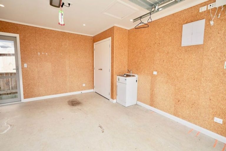 Photo of property in 2 Serenity Crescent, Kelvin Grove, Palmerston North, 4414