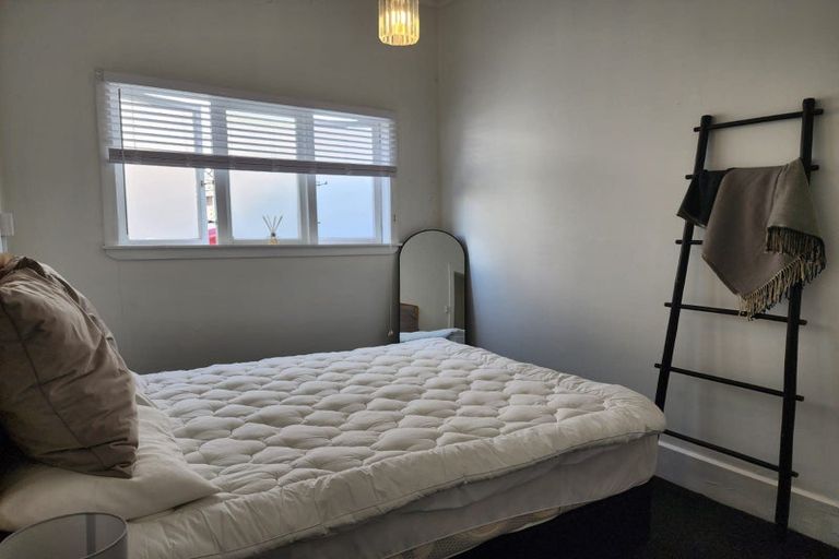 Photo of property in 2/24 West End Road, Herne Bay, Auckland, 1022