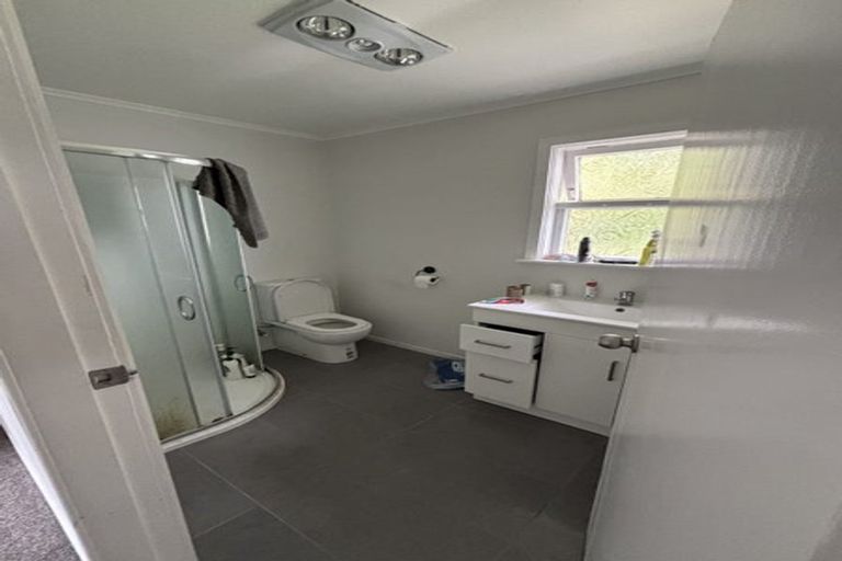 Photo of property in 107 Parkvale Road, Karori, Wellington, 6012