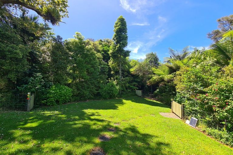 Photo of property in 30 Driving Creek Road, Coromandel, 3506