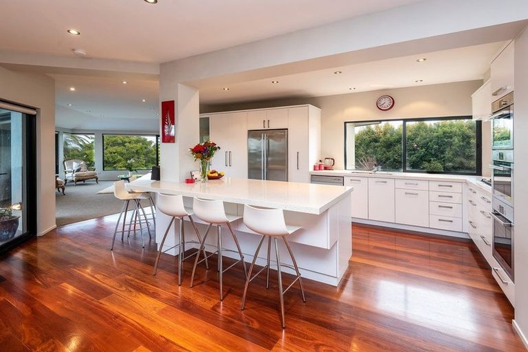 Photo of property in 141 Point View Drive, East Tamaki Heights, Auckland, 2016