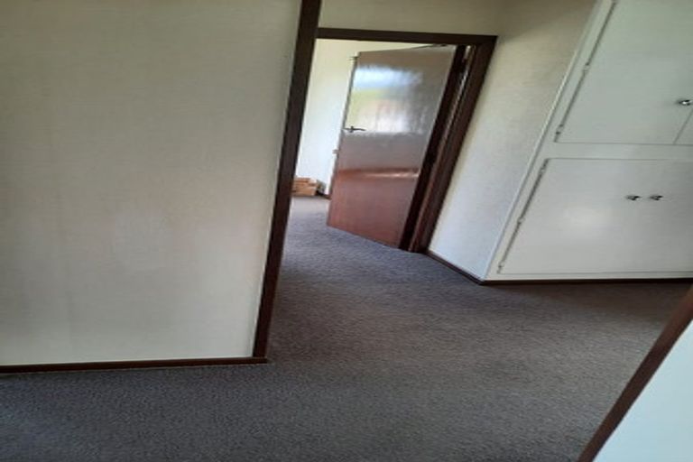 Photo of property in 3/200 Edmonton Road, Te Atatu South, Auckland, 0610