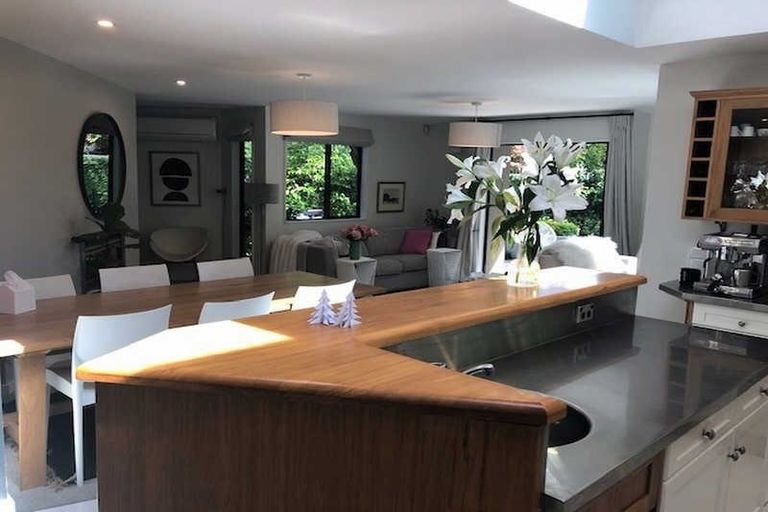 Photo of property in 13 Thorrington Road, Cashmere, Christchurch, 8022