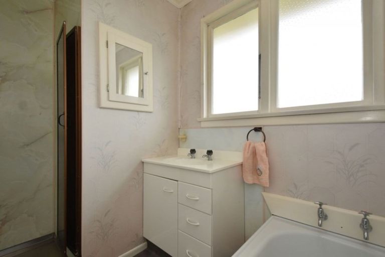 Photo of property in 76 Mcquarrie Street, Kingswell, Invercargill, 9812