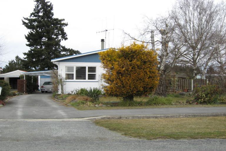 Photo of property in 22 Mckenzie Street, Fairlie, 7925