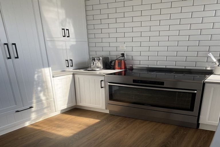 Photo of property in 112 Upper Fitzherbert Road, Wainuiomata, 5373