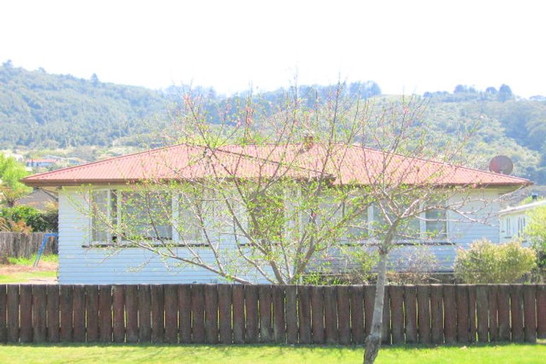 Photo of property in 5 Island View Road, Western Heights, Rotorua, 3015