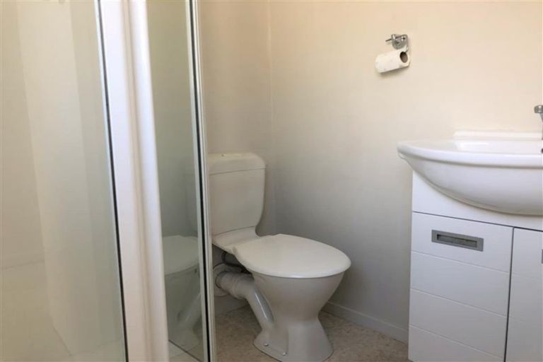 Photo of property in 17 Liverpool Street, Papakura, 2110