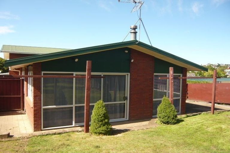 Photo of property in 1 Kenilworth Place, Dinsdale, Hamilton, 3204