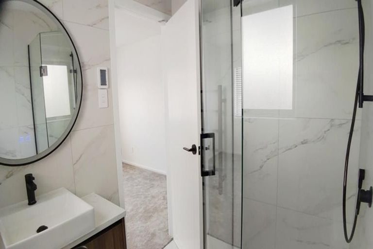 Photo of property in 20b Garland Road, Greenlane, Auckland, 1061