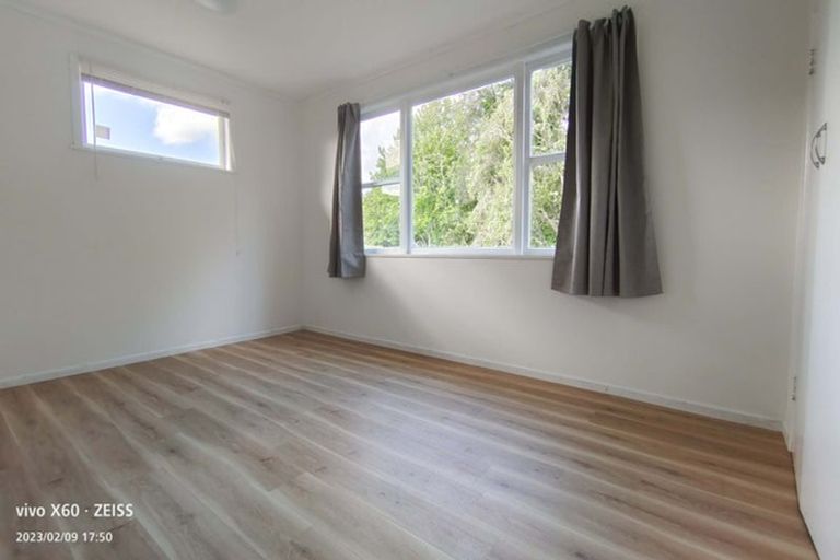 Photo of property in 11 Autumn Avenue, Glen Eden, Auckland, 0602