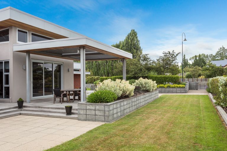 Photo of property in 18 Orchard Grove, East Taieri, Mosgiel, 9024