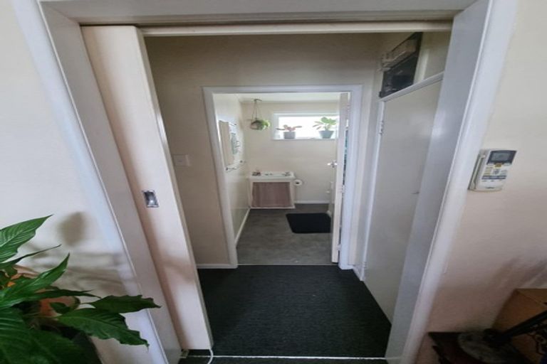 Photo of property in 1/17a Miro Street, Trentham, Upper Hutt, 5018