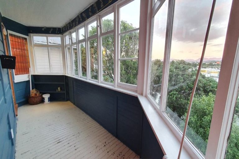 Photo of property in 30 Childers Terrace, Kilbirnie, Wellington, 6022