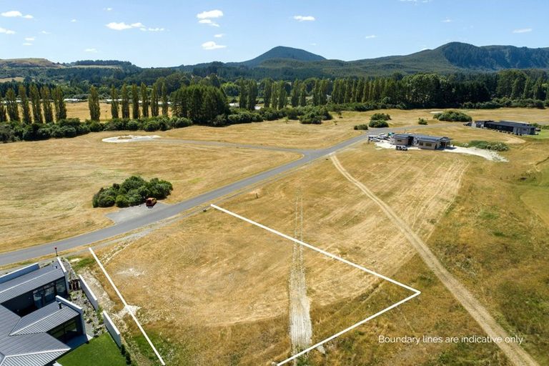 Photo of property in 18 The Fairways, Kinloch, Taupo, 3377