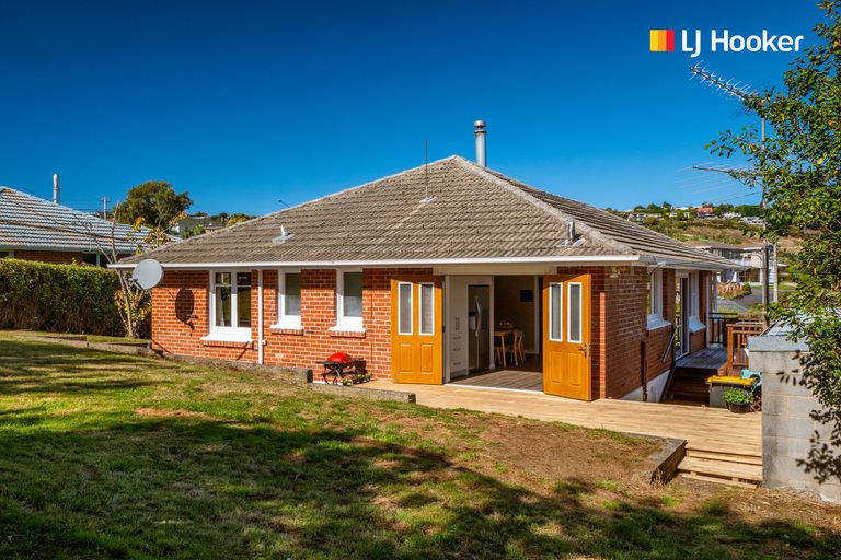 Photo of property in 346 Kenmure Road, Kenmure, Dunedin, 9011