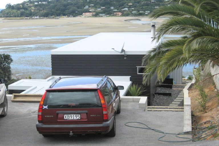 Photo of property in 18 Pine Grove, Tairua, 3508