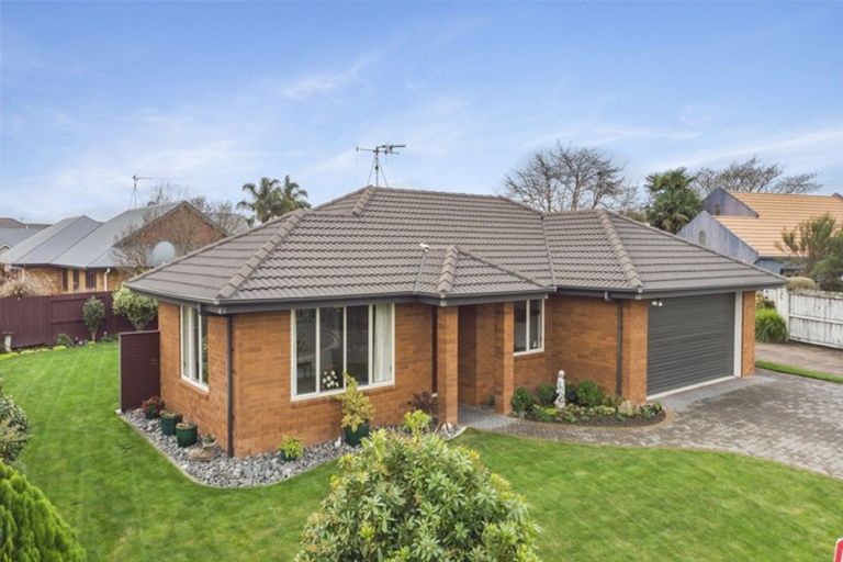 Photo of property in 11 Guildford Place, Rototuna North, Hamilton, 3210