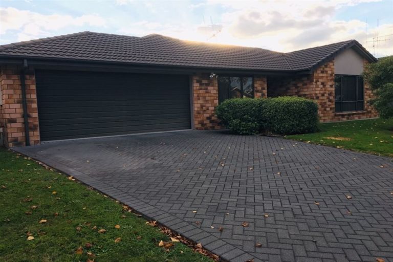 Photo of property in 32 Wiltshire Drive, Huntington, Hamilton, 3210