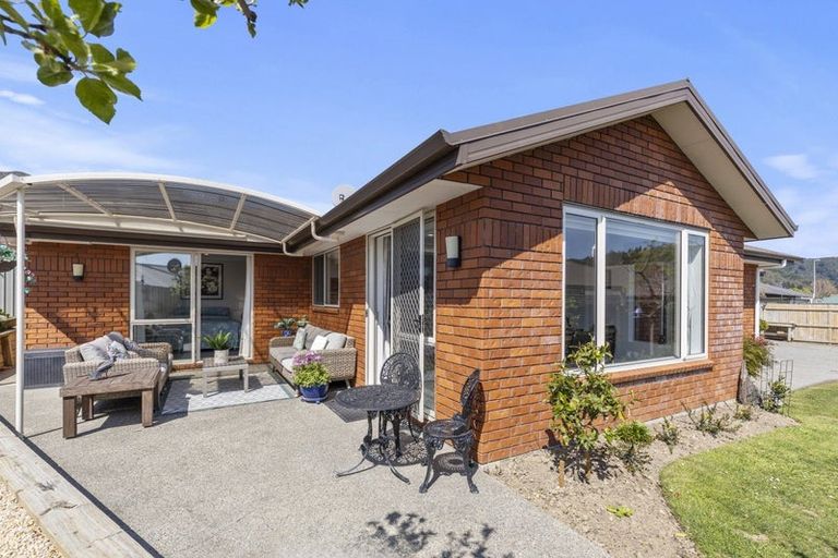 Photo of property in 23a Admiralty Place, Waikawa, Picton, 7220
